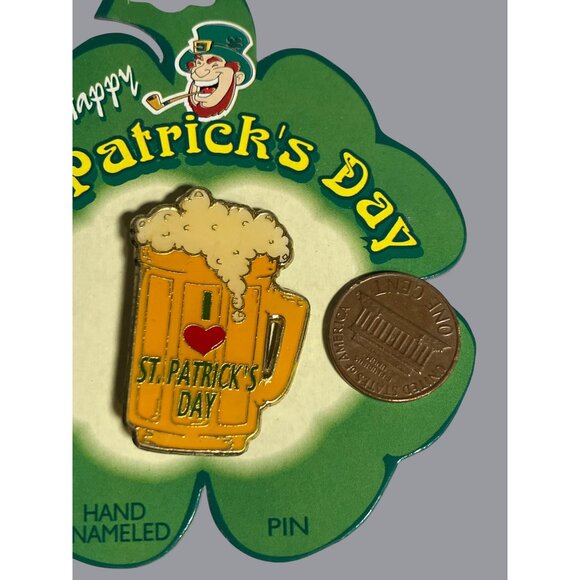 St. Patricks Day "I Love St. Patricks Day" Hand Enameled Beer Mug Pin - Picture 5 of 5